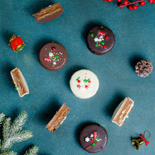 Cargar imagen en el visor de la galería, Caja 6 o 12 Alfajores Grandes Navidad